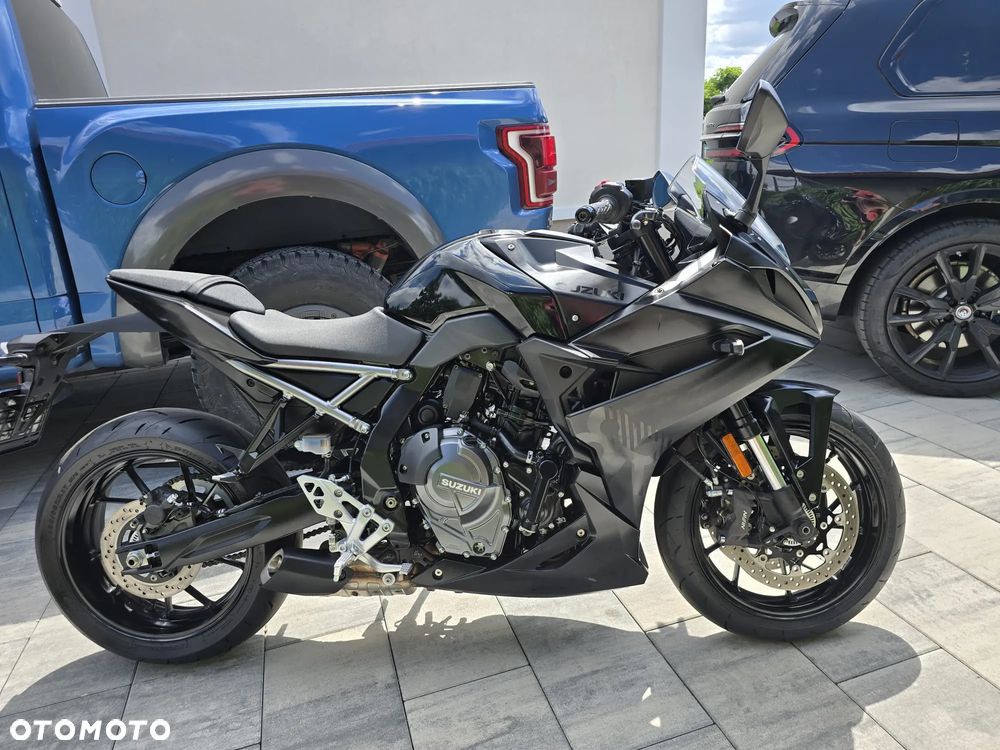Suzuki GSX-R - 3
