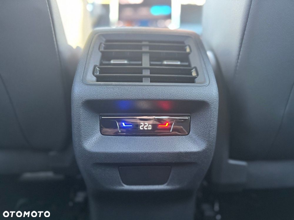 Volkswagen Tiguan - 11