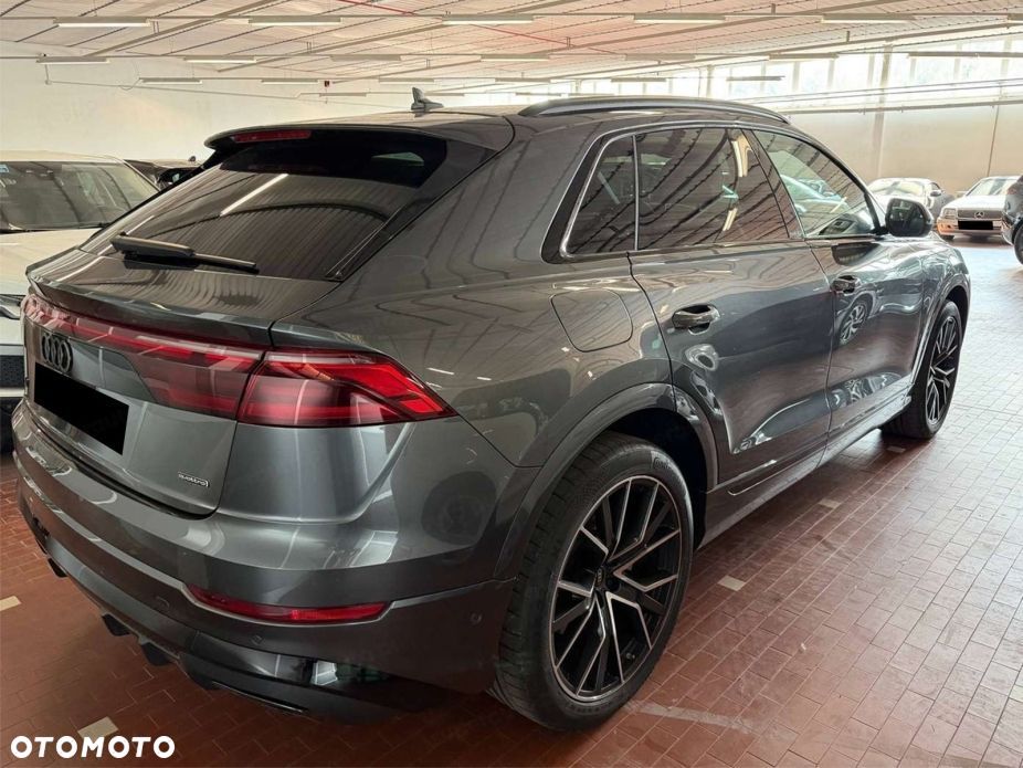 Audi Q8 - 5