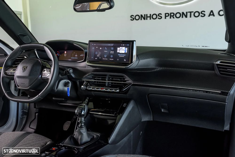 Peugeot 2008 1.2 PureTech Allure - 12