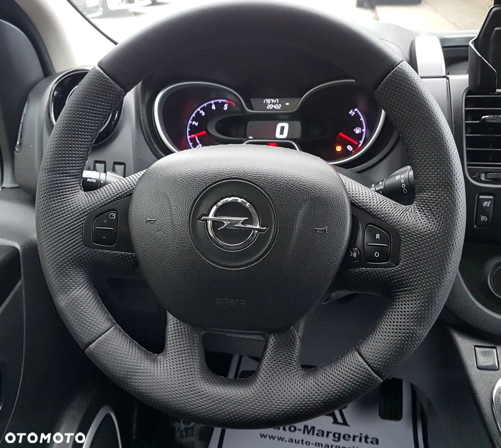 Opel Vivaro - 20
