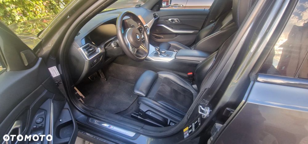 BMW Seria 3 330e M Sport sport - 6