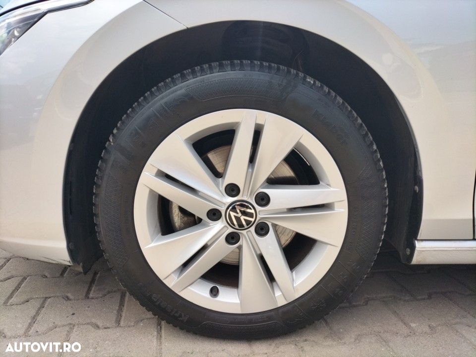 Volkswagen Golf 1.5 eTSI DSG MHEV Life - 21