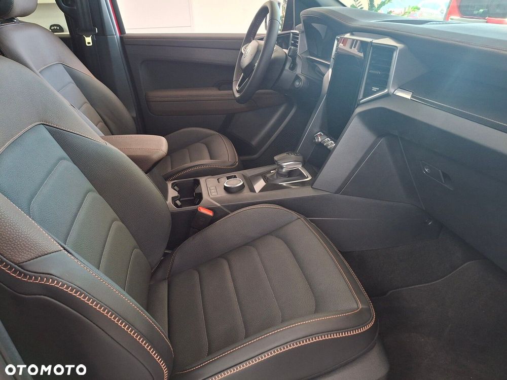 Volkswagen Amarok - 16