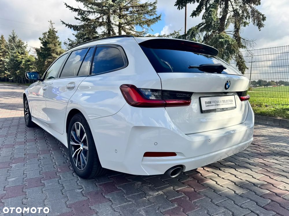 BMW Seria 3 318i - 8