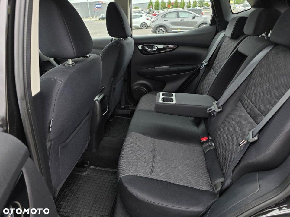 Nissan Qashqai - 11