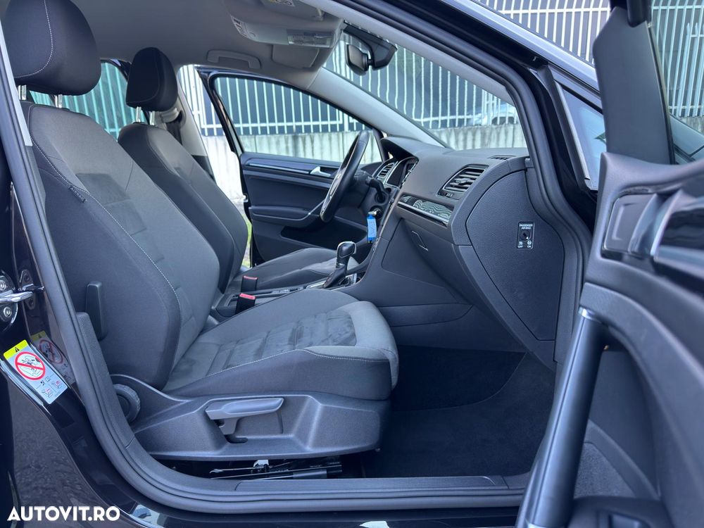 Volkswagen Golf 1.6 TDI SCR DSG Comfortline - 24