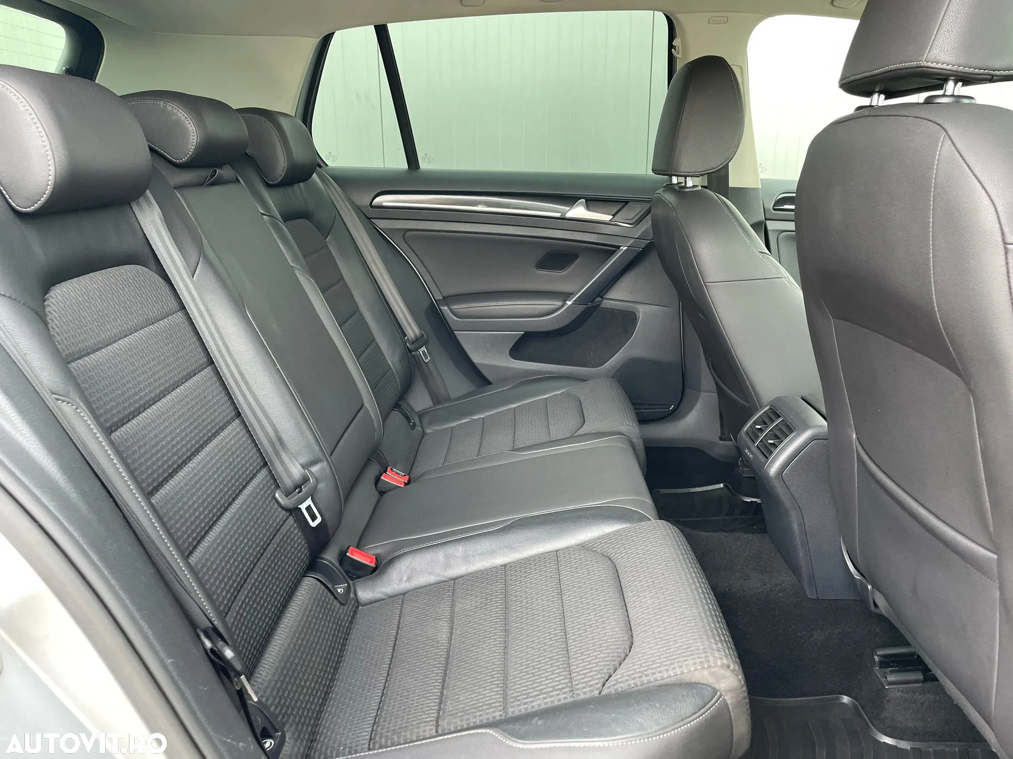 Volkswagen Golf 1.4 TSI BlueMotion Technology DSG Highline - 8