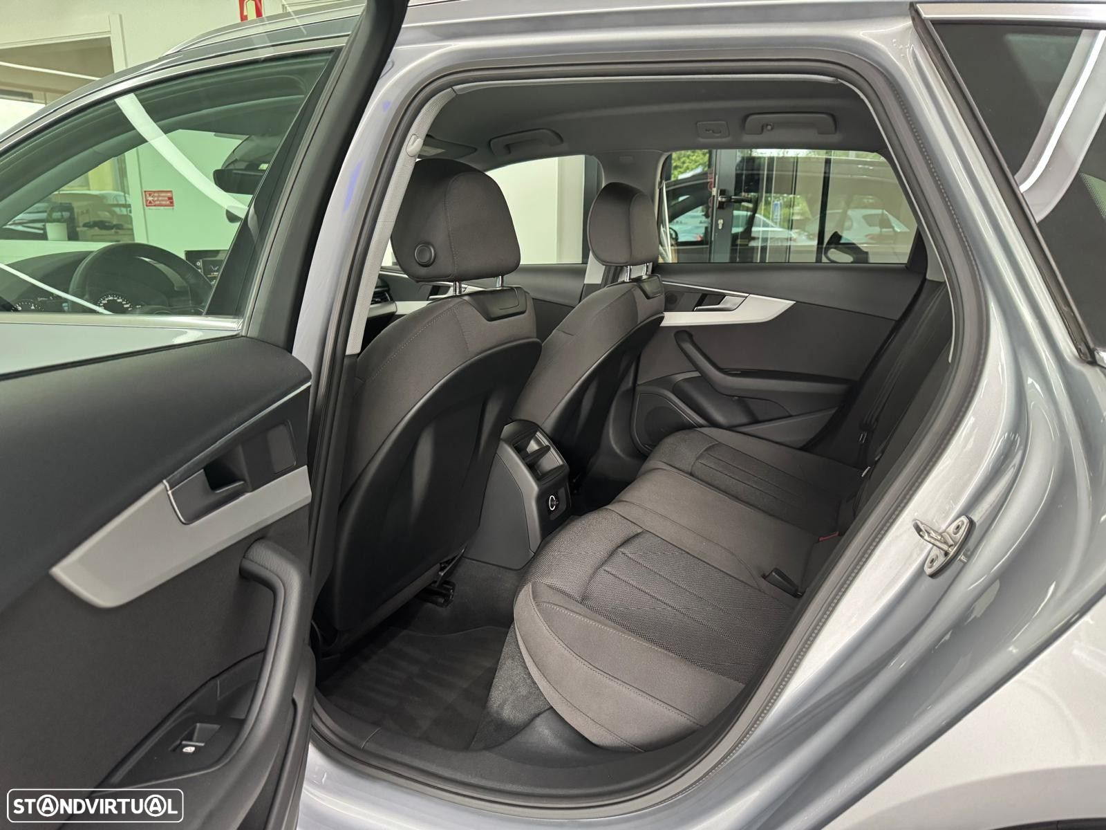 Audi A4 Avant 35 TDI S tronic - 11