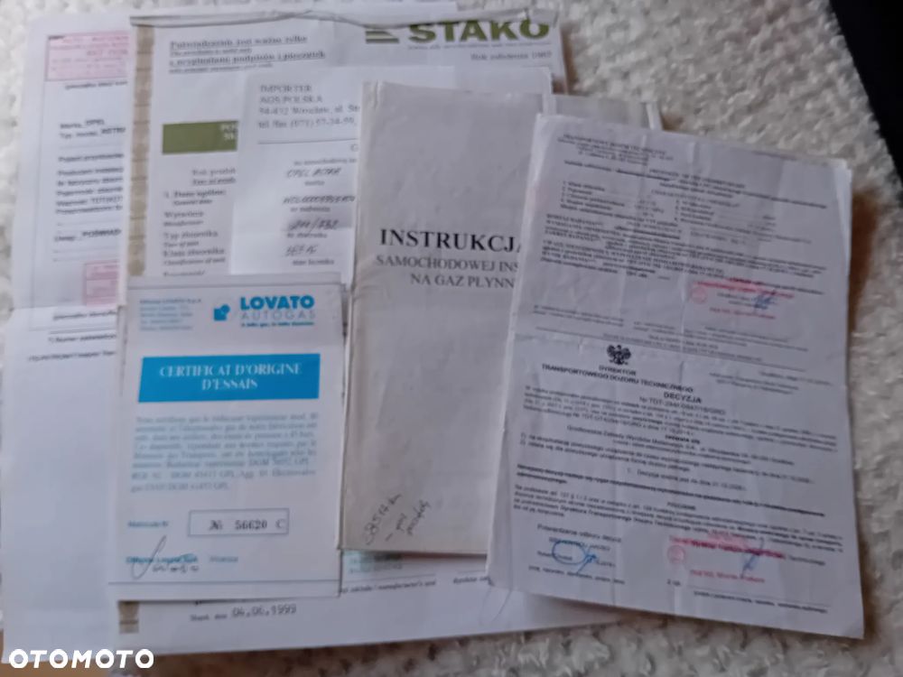 Opel Astra 1.6 GLS - 5