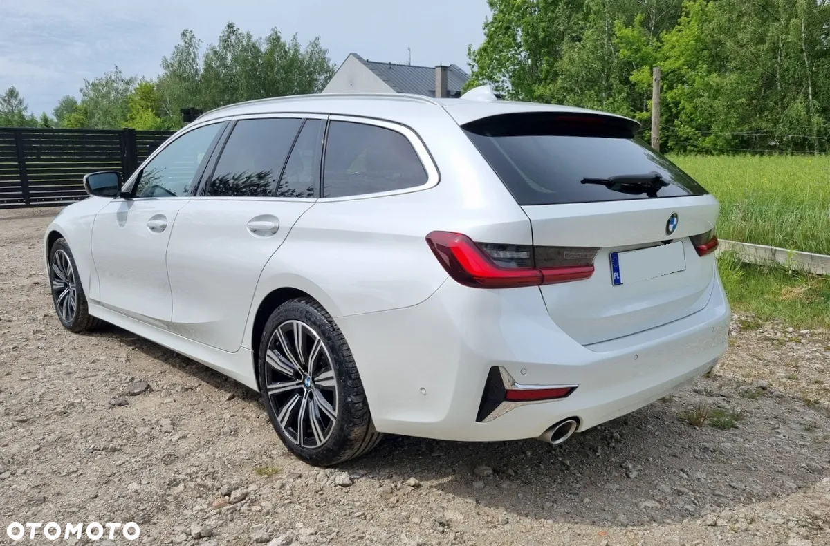 BMW Seria 3 320d xDrive Luxury Line sport - 5