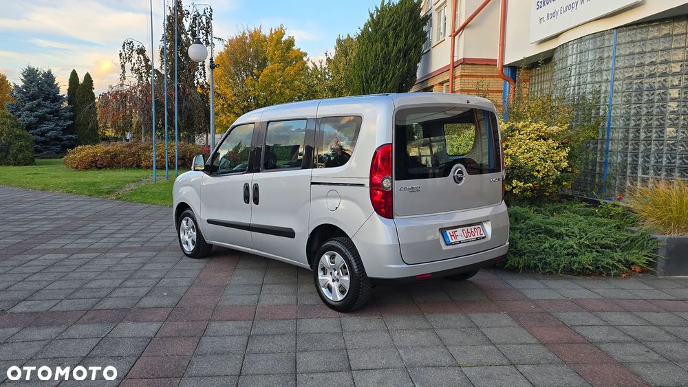 Opel Combo - 38
