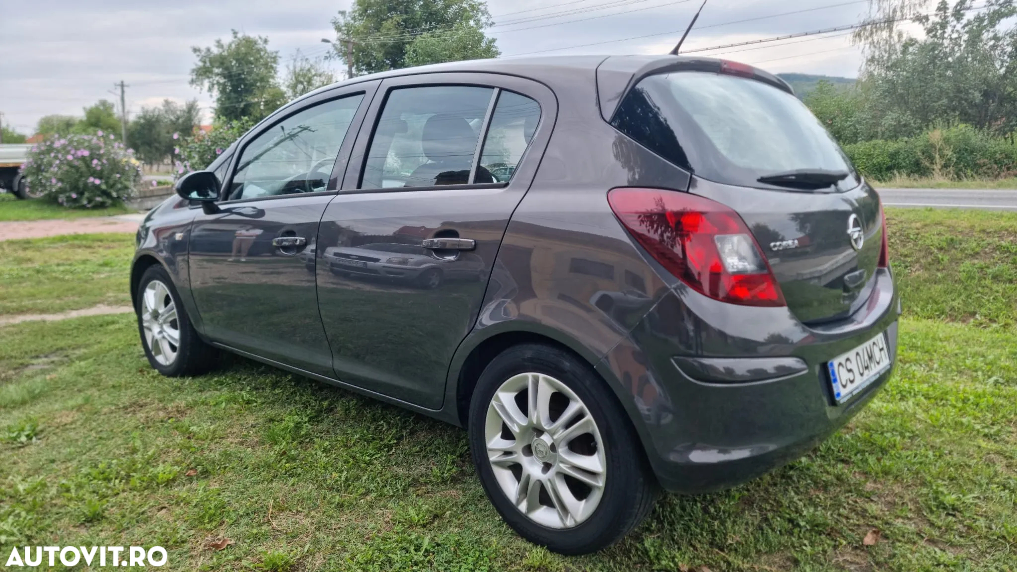 Opel Corsa 1.2 Essentia - 3