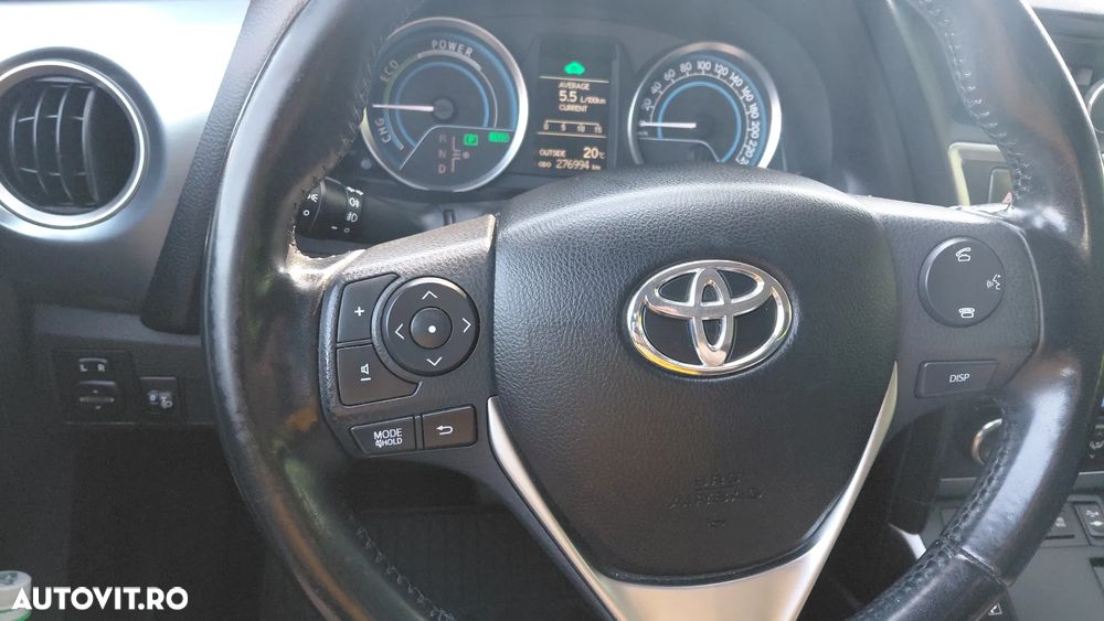Toyota Auris 1.8 L VVT-i Luna - 8