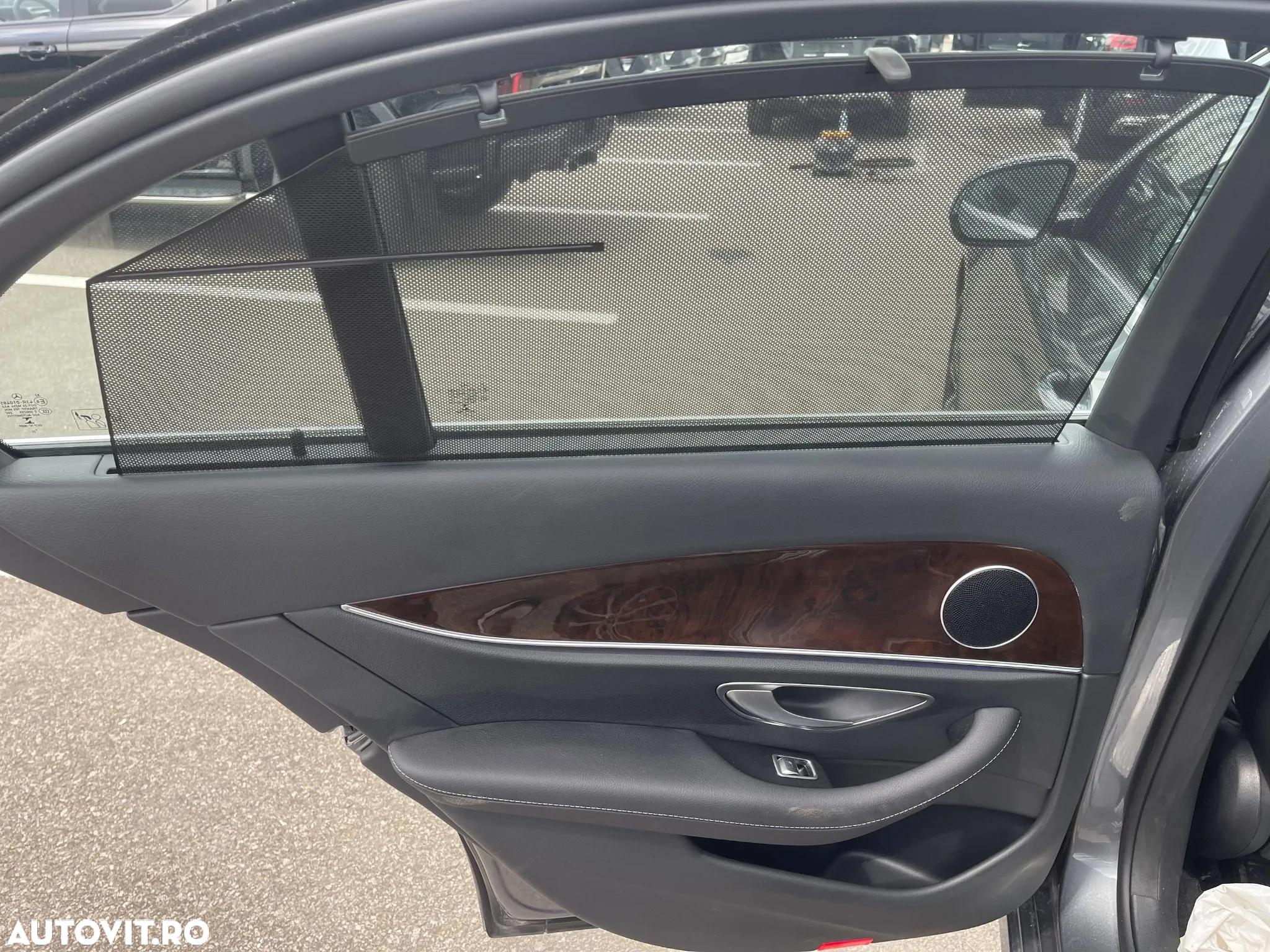 Mercedes-Benz E - 23