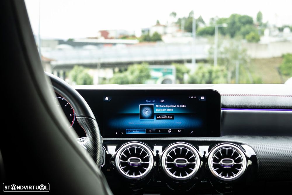 Mercedes-Benz CLA 200 d AMG Line Aut. - 32