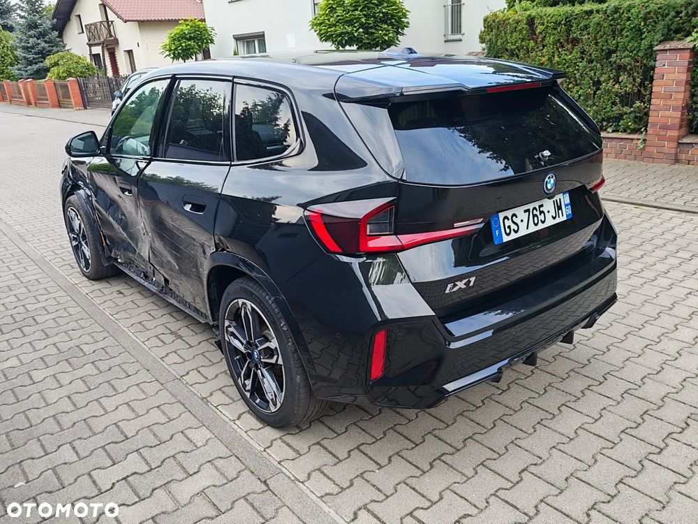 BMW iX1 xDrive30 66.5kWh M Sport - 5