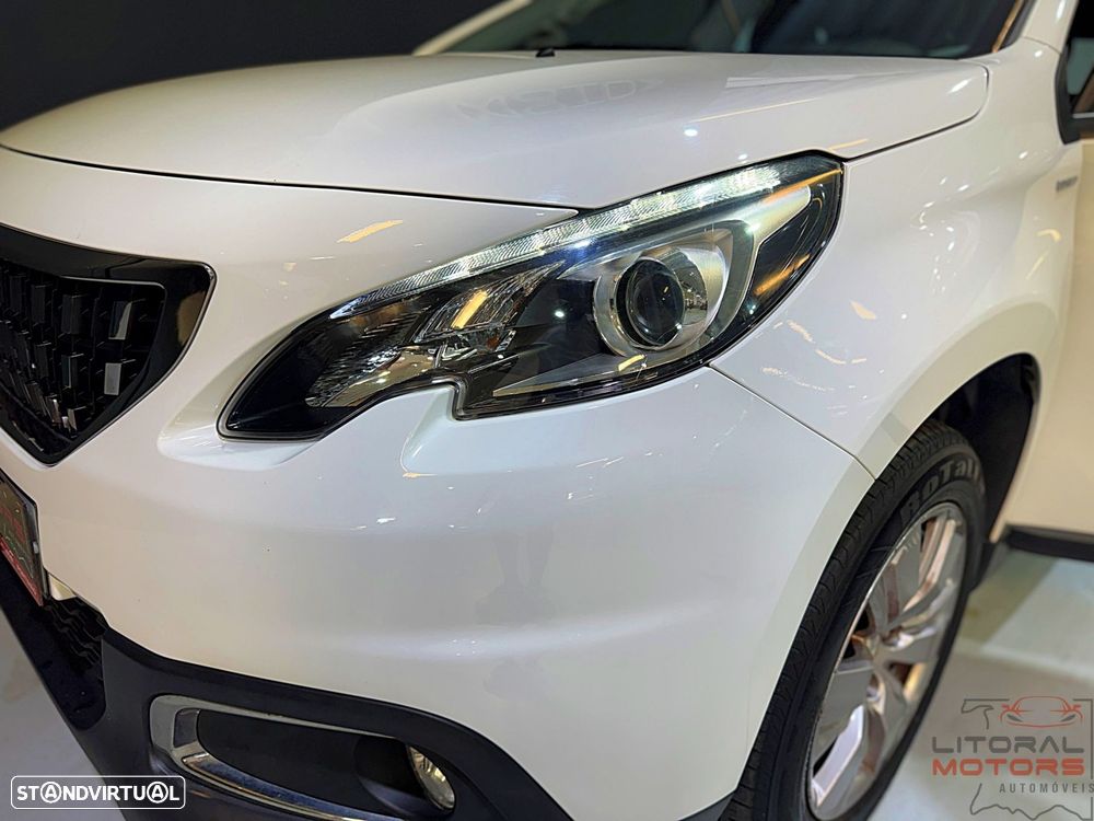 Peugeot 2008 1.2 PureTech Style - 19