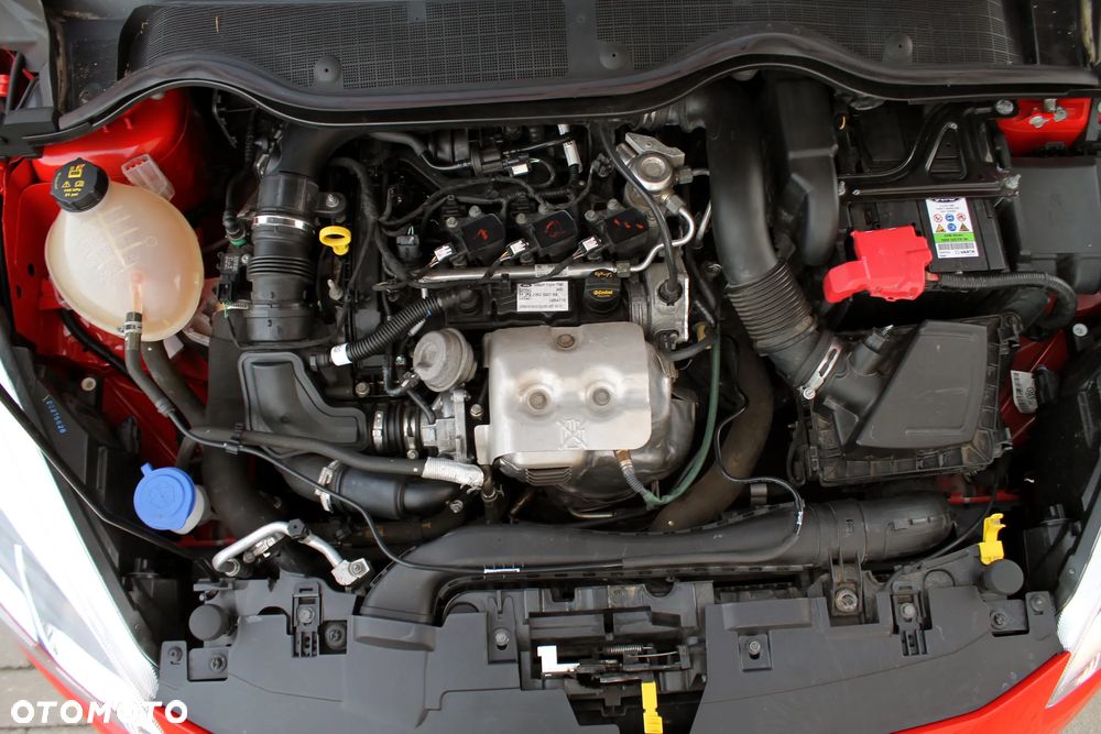 Ford Fiesta 1.0 EcoBoost S&S TREND - 16