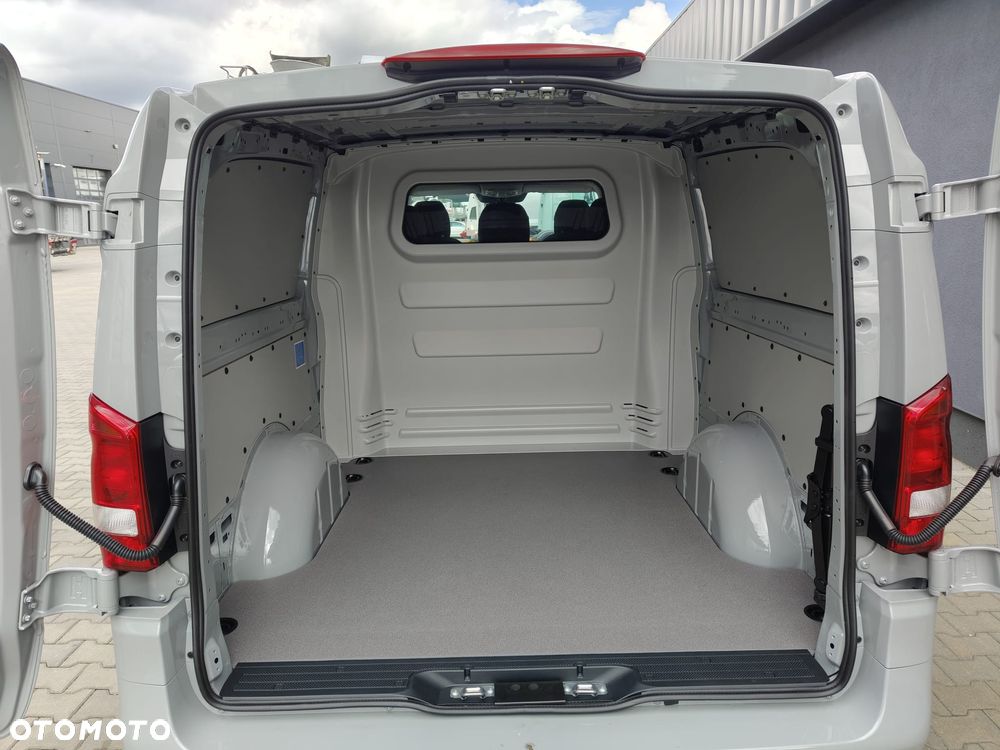 Mercedes-Benz Vito - 28