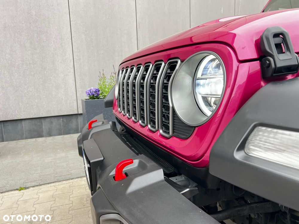 Jeep Wrangler - 27