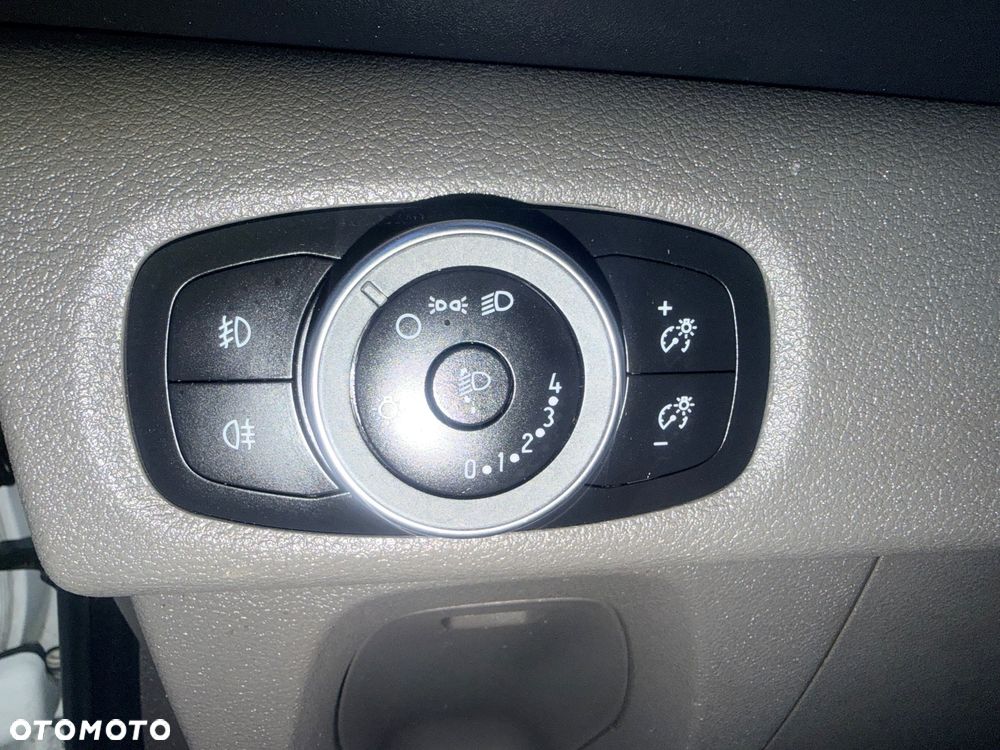 Ford Transit Custom BRYG. 6 OSÓB - L2H1 - SALON POLSKA - Bezwypadkowy - FAKTURA VAT 23% - Najmocniejsza Wersja 170km - PEŁNA HISTORIA SERWISOWA - ORYGINALNY PRZEBIEG - 26