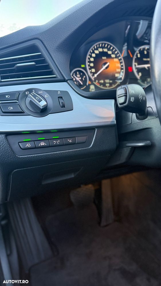 BMW Seria 5 525d xDrive AT - 8