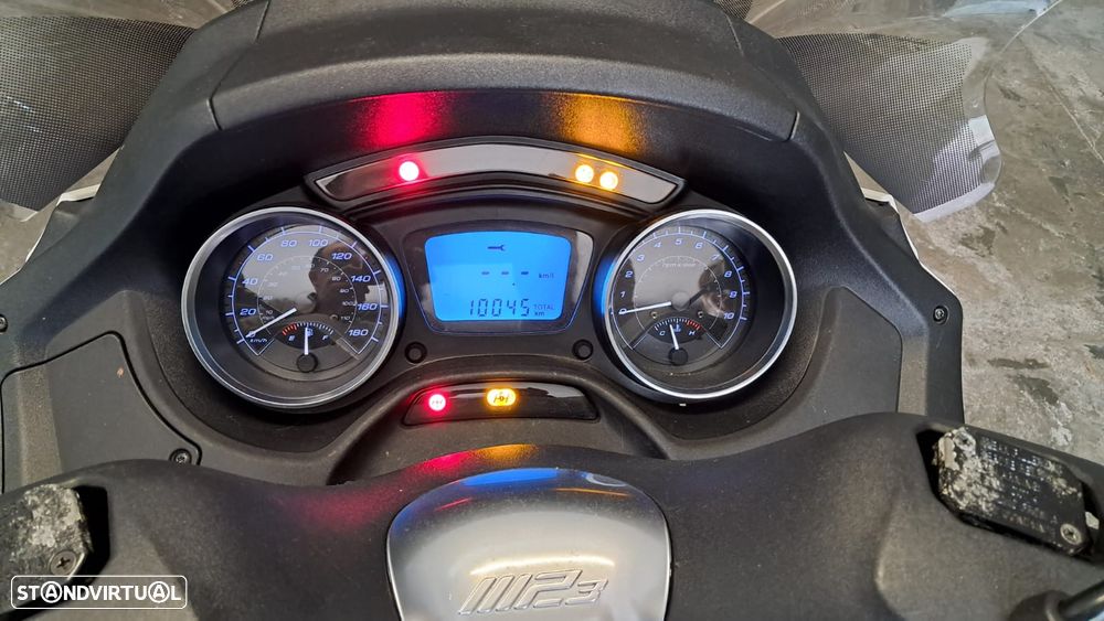 Piaggio MP3 - 12