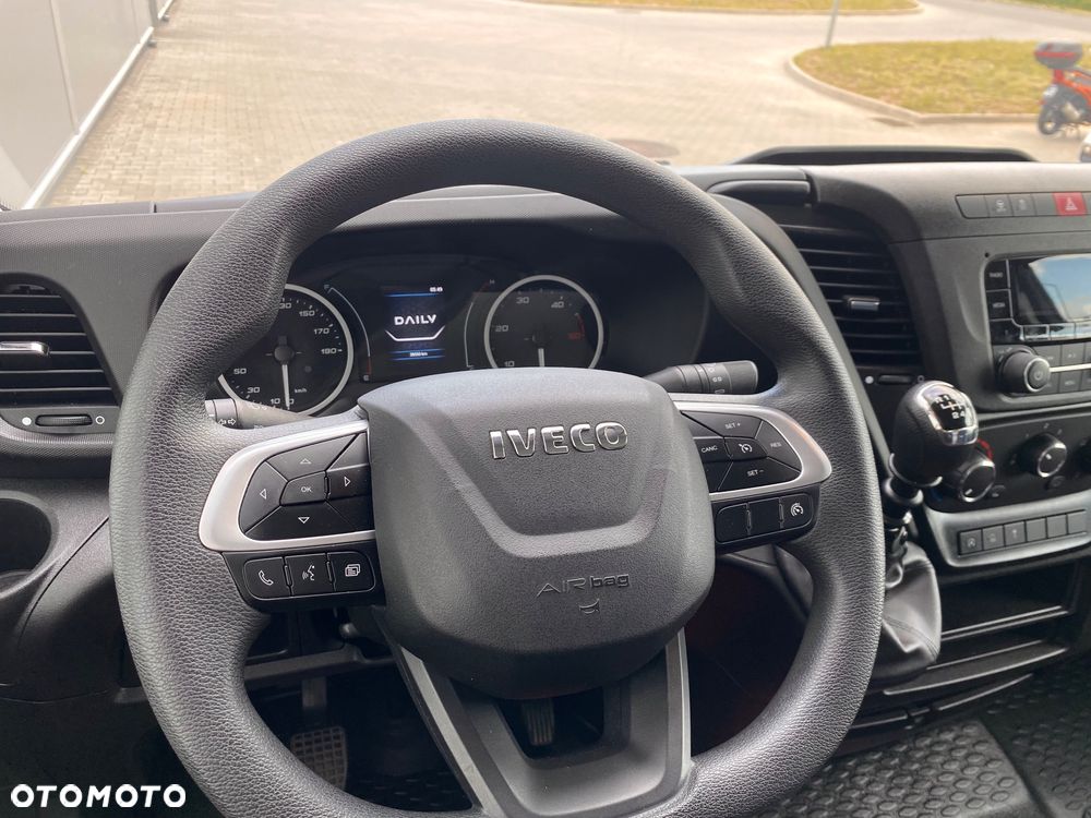 Iveco Daily 35.140 Pojazd Specjalny Pomoc Drogowa - 24