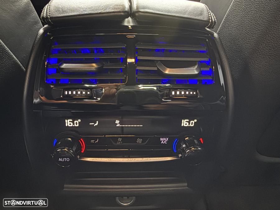 BMW M550d xDrive Auto - 38