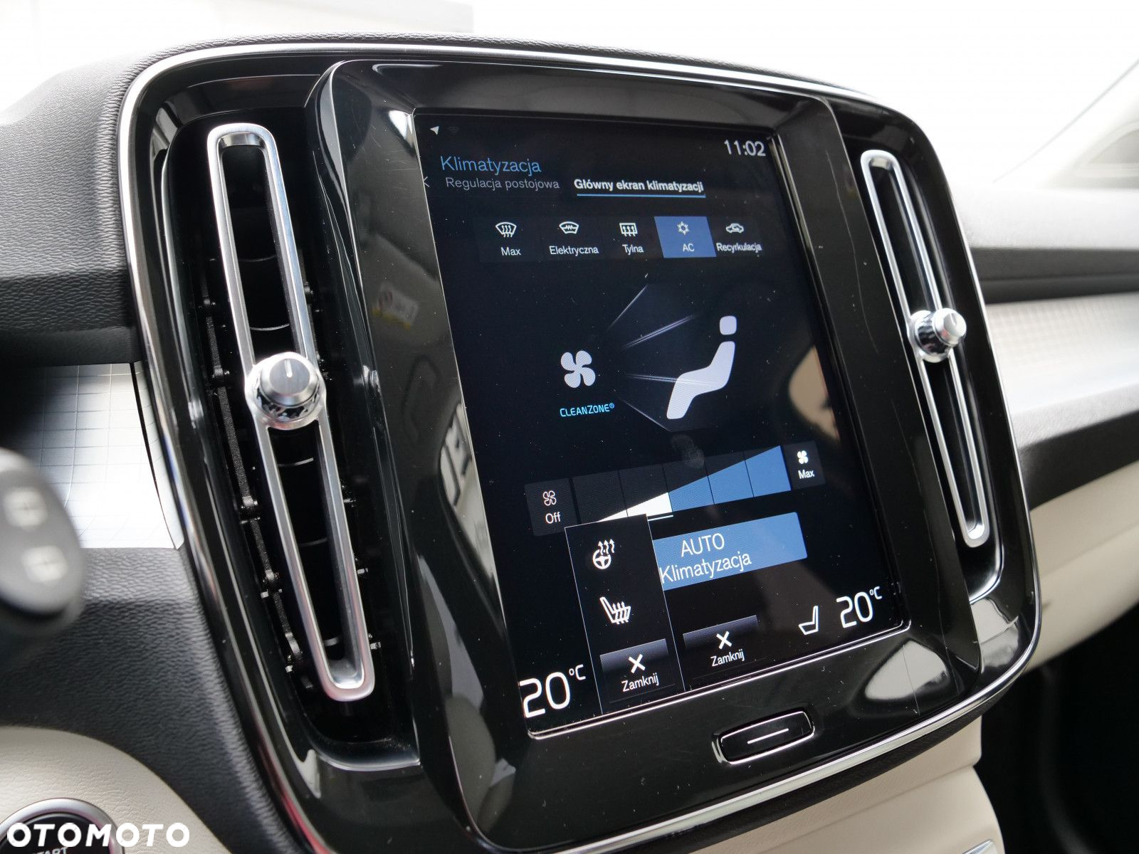 Volvo XC 40 - 22