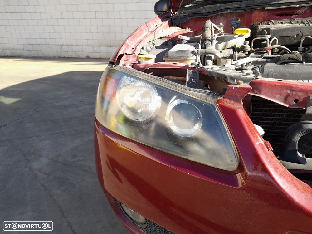 Ótica / farol direita NISSAN Almera II Sedan (N16) - 1