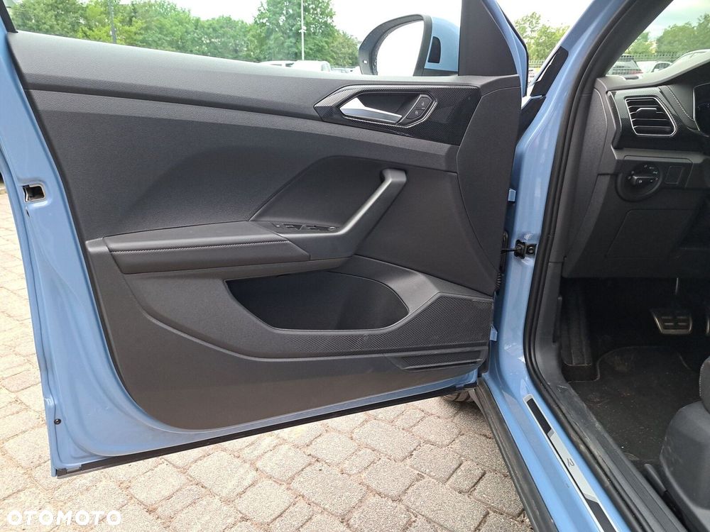 Volkswagen T-Cross - 13