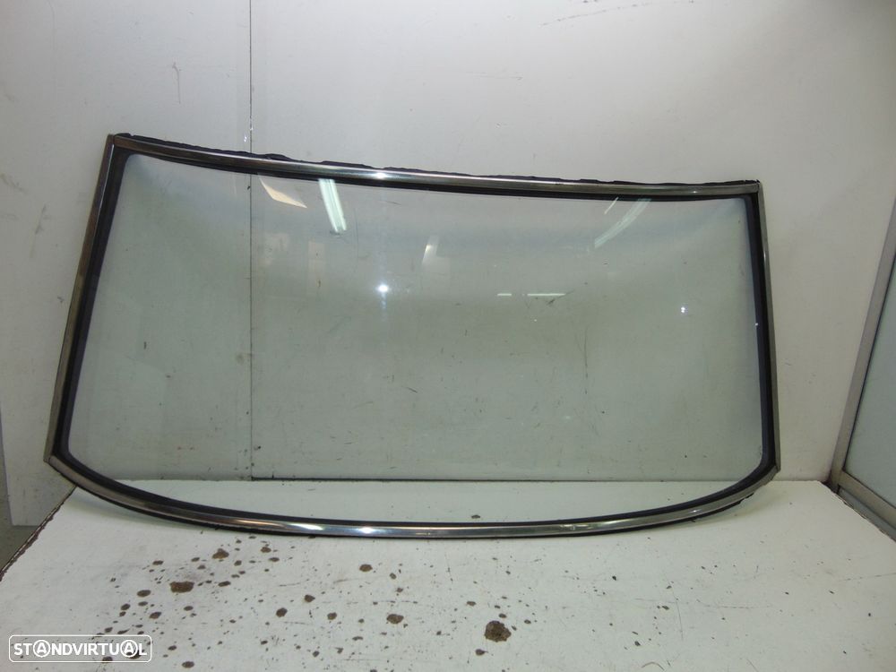 Datsun 1600 SSS para-brisas - 5