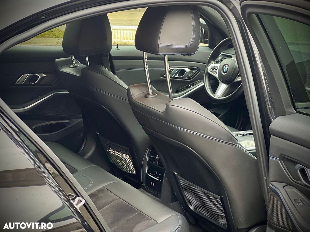 BMW Seria 3 320i Aut. M Sport - 12