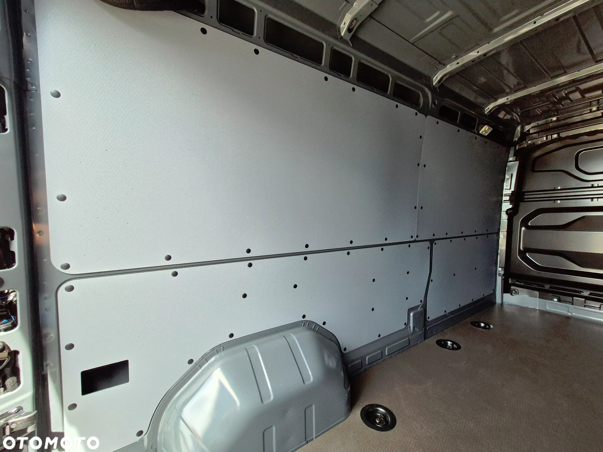 Nissan Interstar - 31