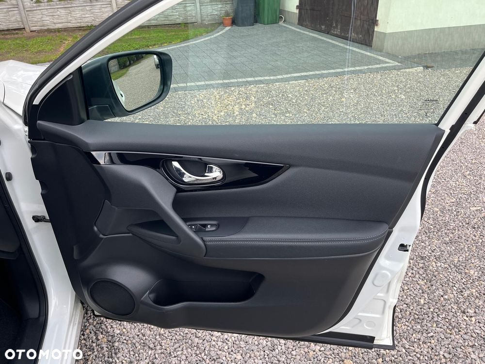 Nissan Qashqai 1.3 DIG-T Acenta - 19