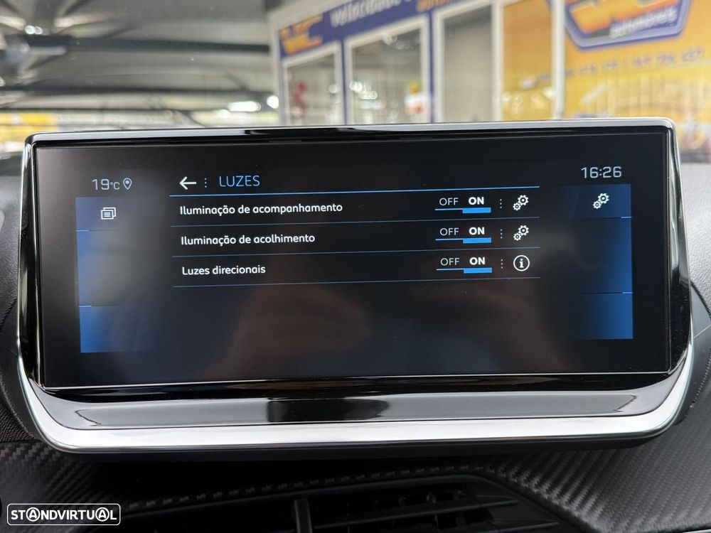 Peugeot 2008 1.2 PureTech GT EAT8 - 34