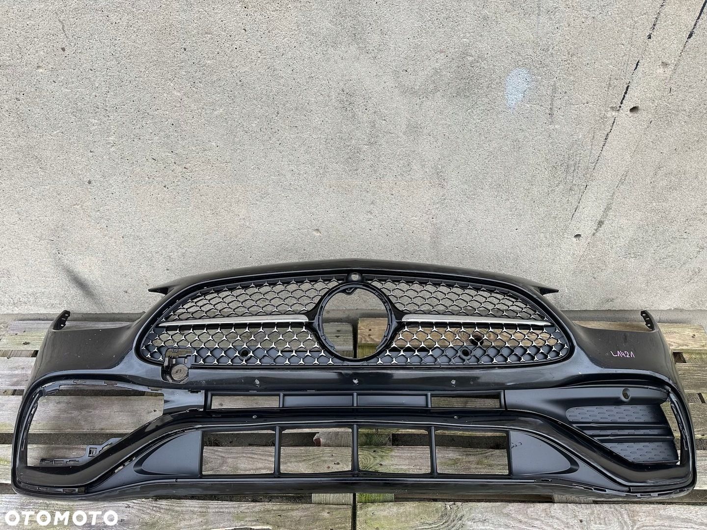 ZDERZAK PRZÓD PRZEDNI MERCEDES C KLASA W206 2021- AMG  KRATKA A2068850602 - 1