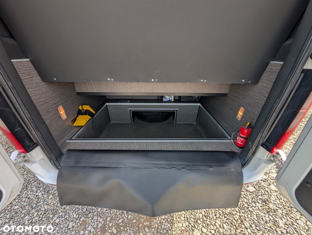Mercedes-Benz Sprinter 517 - 6