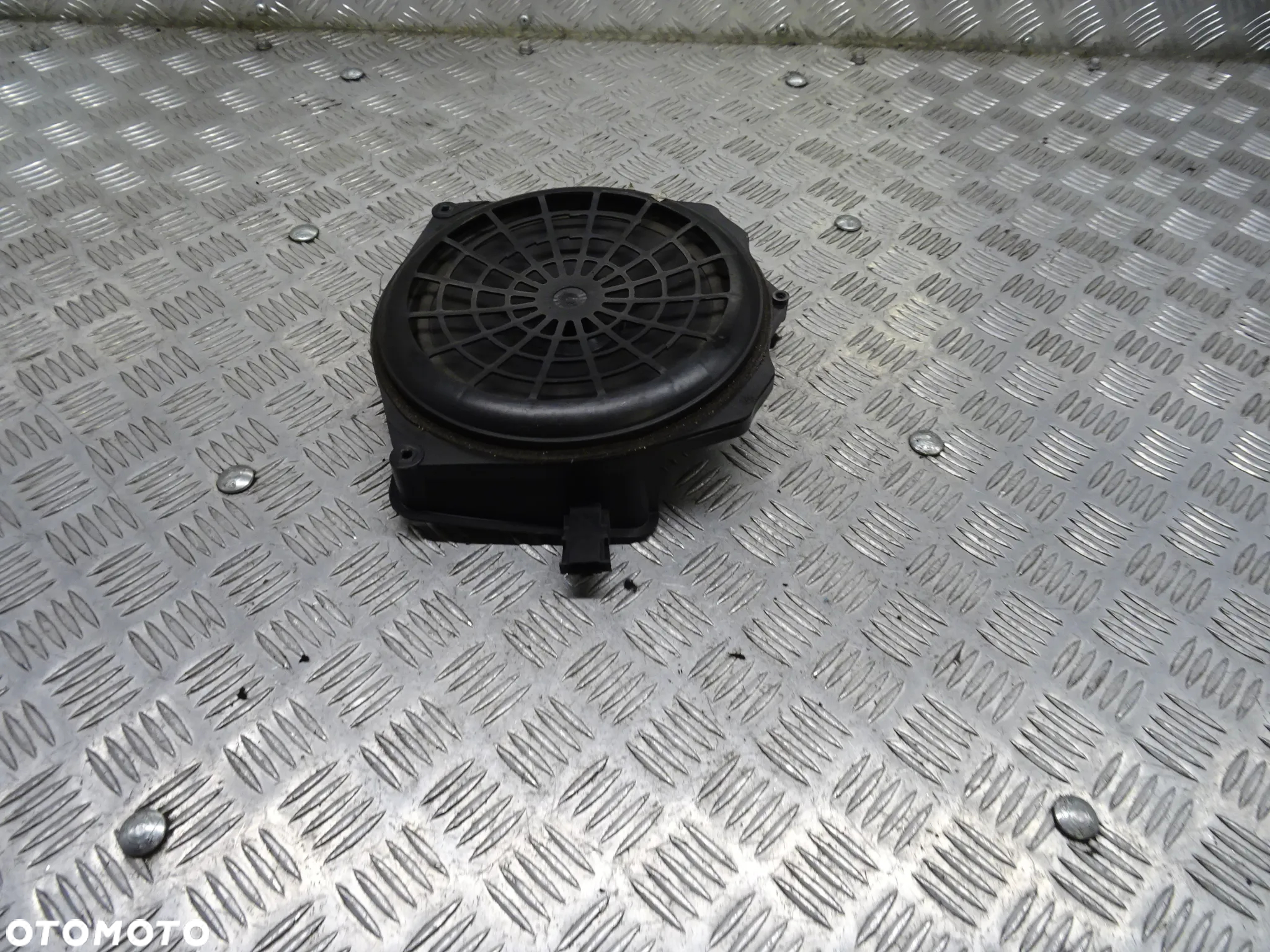 AUDI A4 B6 SEDAN 00-06 1.9 TDI AWX GŁOŚNIK NISKOTONOWY 8E5035412 - 6