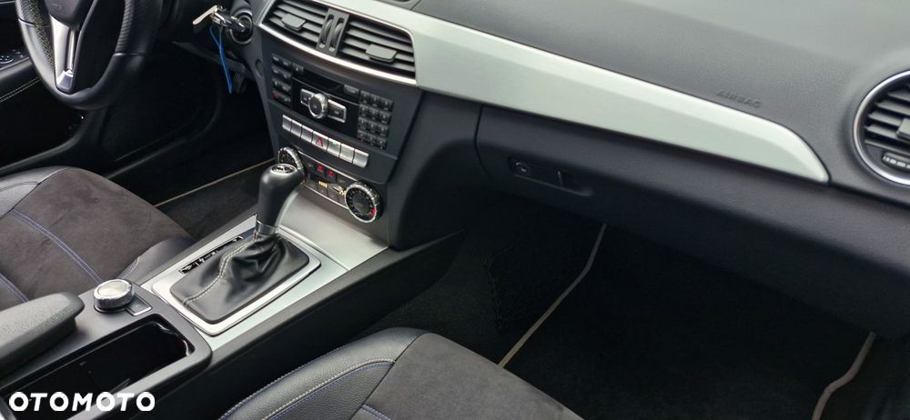 Mercedes-Benz Klasa C - 24