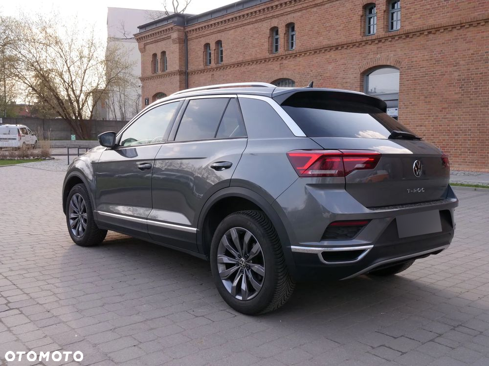 Volkswagen T-Roc - 8