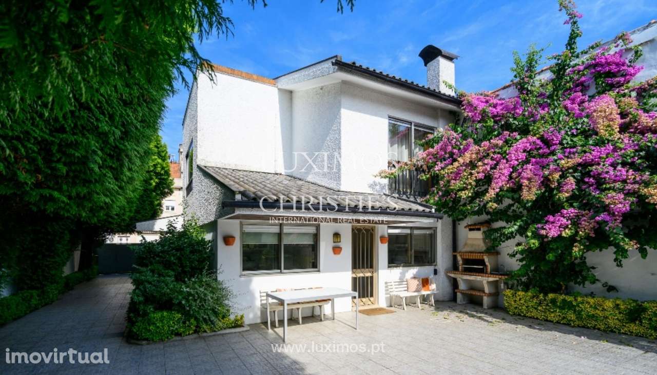 Moradia V3 com jardim à venda no Bonfim no Porto - Grande imagem: 2/23