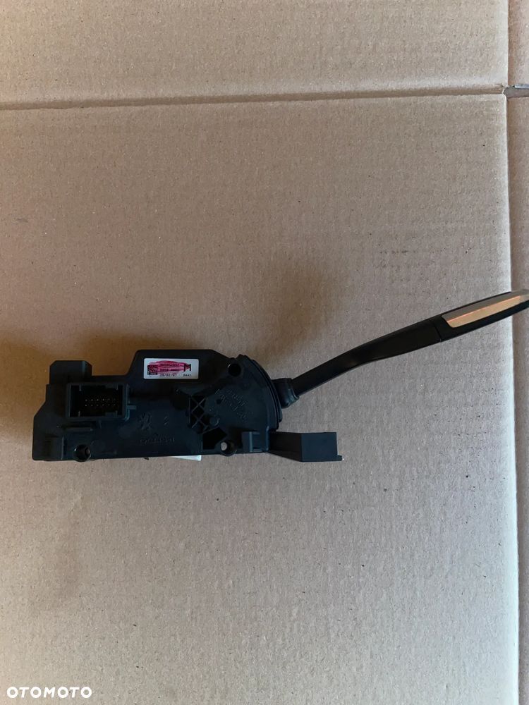 PRZELACZNIK ZMIANY BIEGOW CITROEN C4 I PICASSO 965852897 - 1
