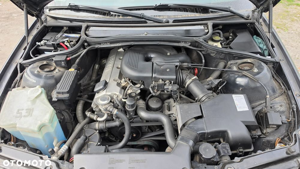 BMW Seria 3 - 14