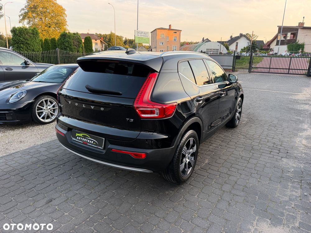 Volvo XC 40 T3 Inscription - 32
