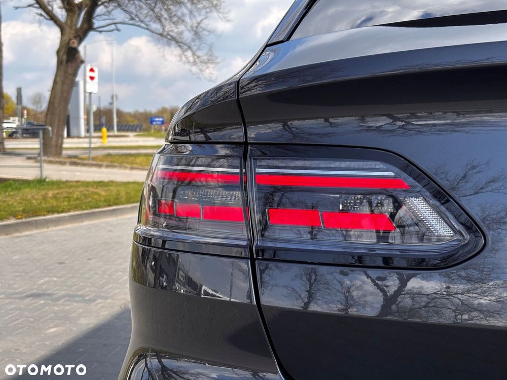 Volkswagen Arteon 2.0 TDI 4Motion R-Line DSG - 11