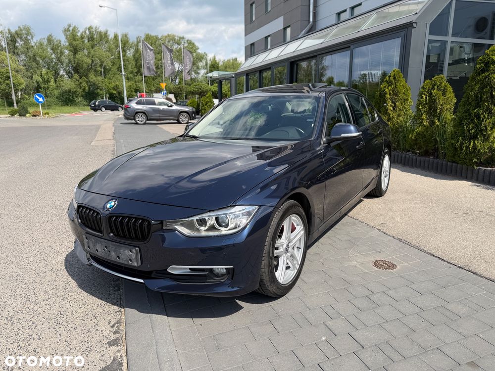 BMW Seria 3 320d xDrive Luxury Line - 1
