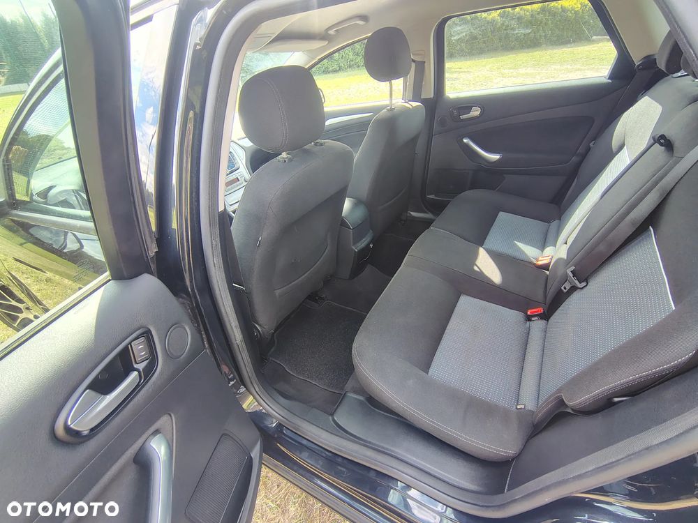 Ford Mondeo - 19
